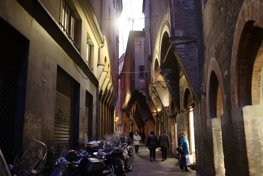 Bologna in November: Weather, Rain and What to Do