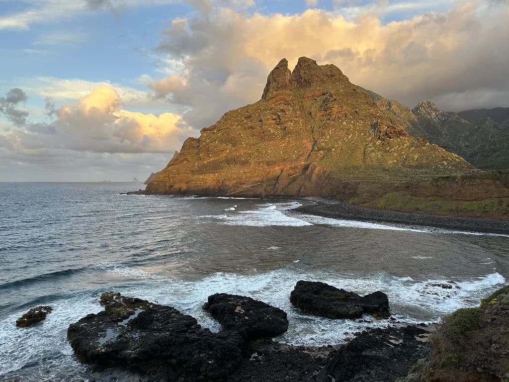 Canary Islands in February: Where to Go and What to Expect