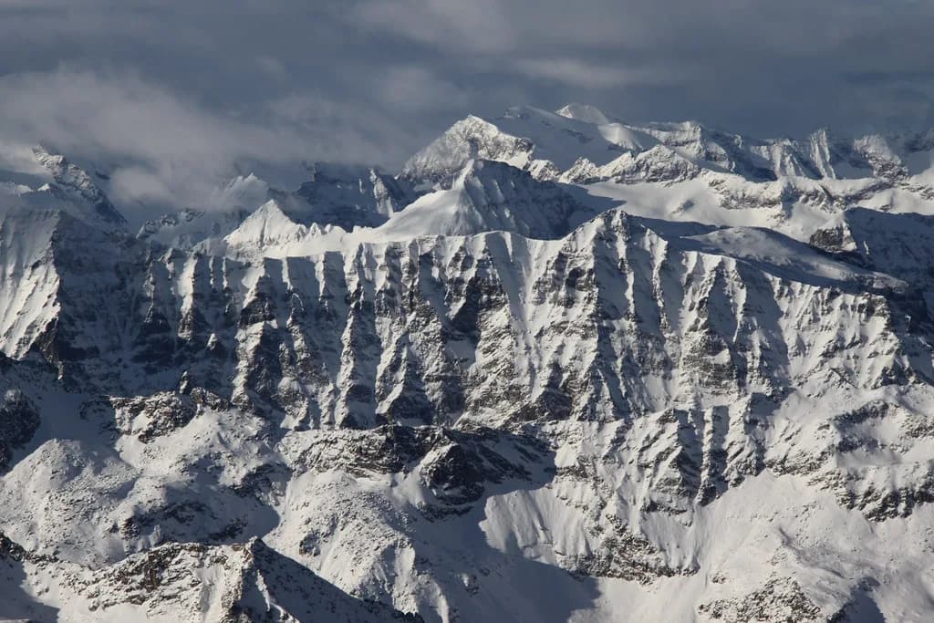 Does It Snow in Austria? Snow by Month and Region