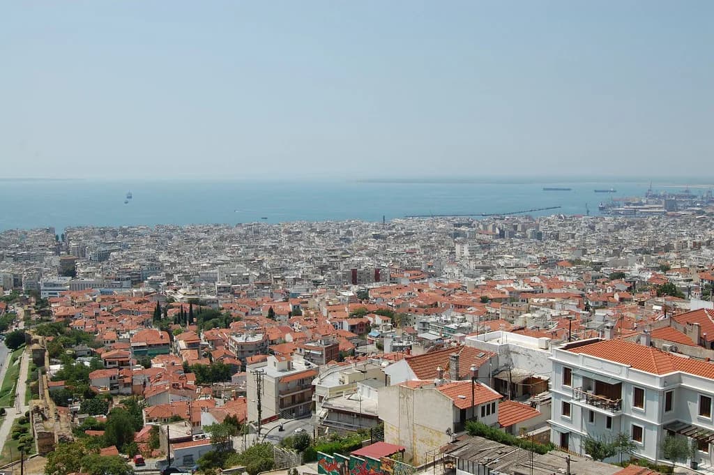 Does It Snow in Thessaloniki? Winter Snow and Weather Guide