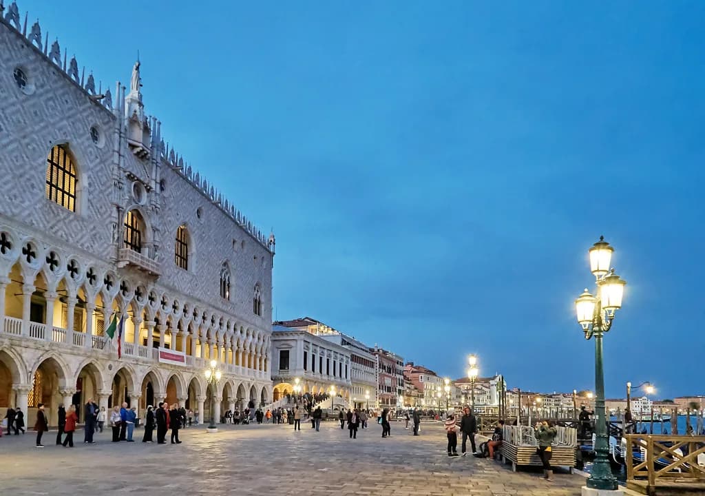 Italy in December: Weather, Crowds and What's Open