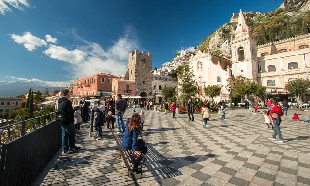 Taormina in November: Weather, Crowds and What Stays Open