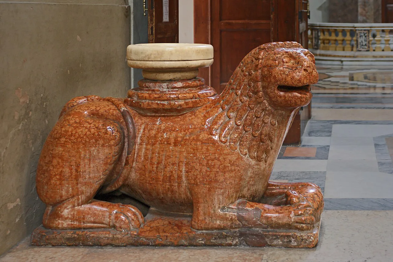 Cattedrale di bologna Benitier