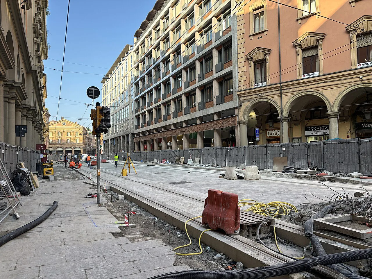 Bologna Tramway on the Via Ugo Bassi under construction November