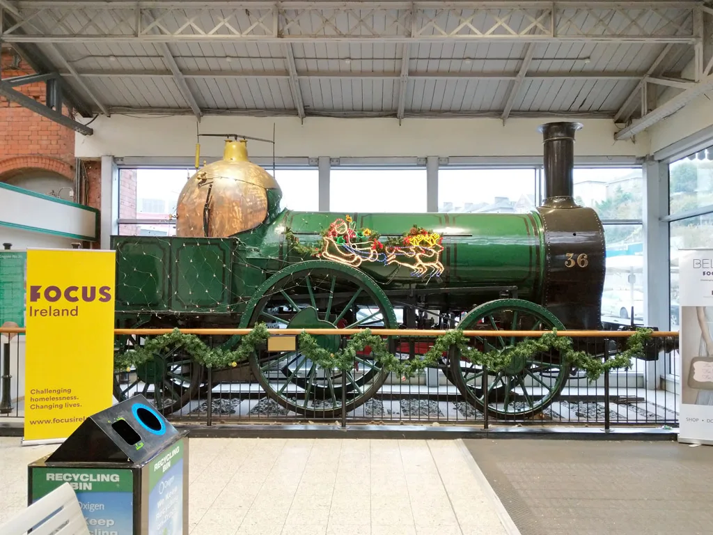 Old locomotive decorated for Christmas, Cork - geograph.org.uk