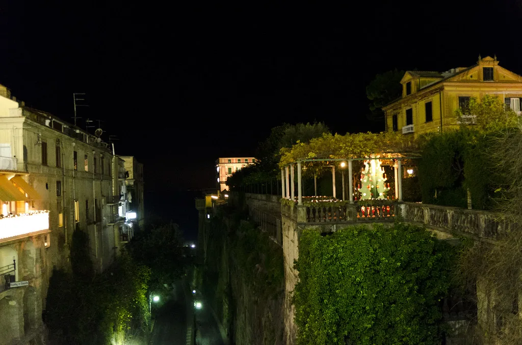 Città verticale, Sorrento