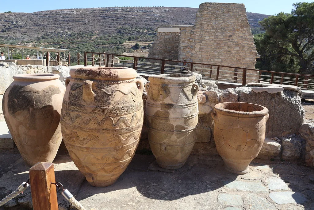 Minoan Trade Made Crete Rich — about 2, BC