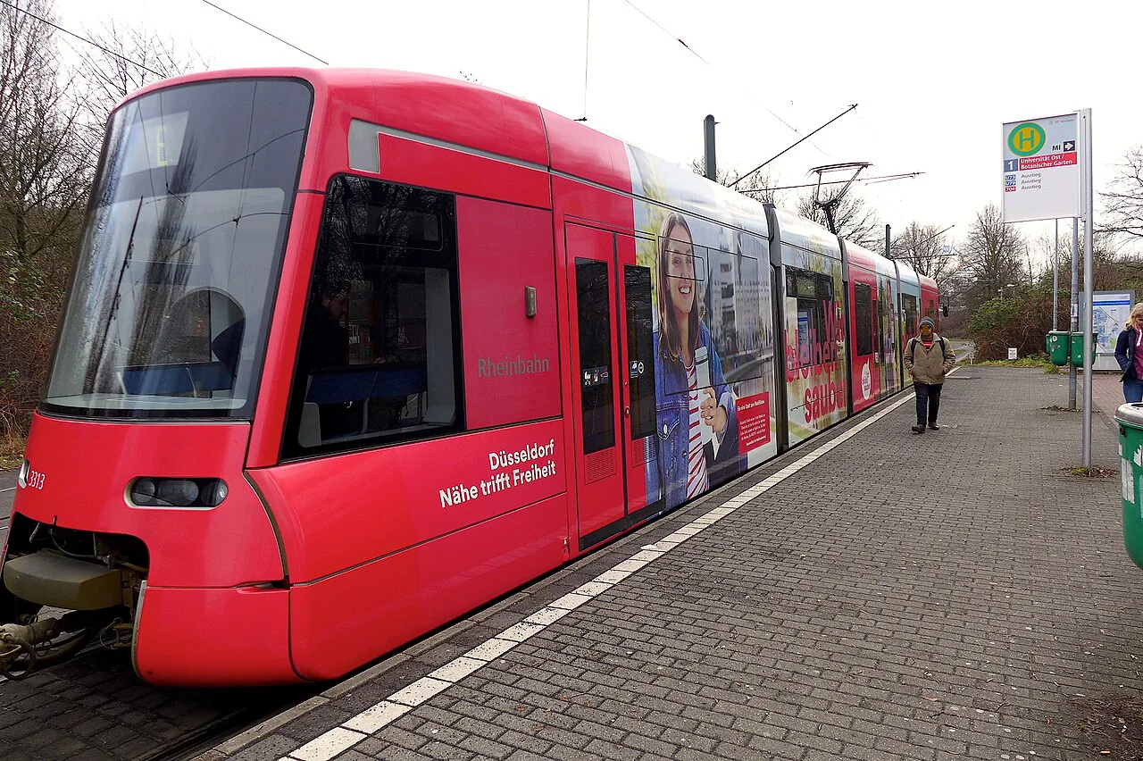 Tram in Düsseldorf 11 Februar . The Geographer