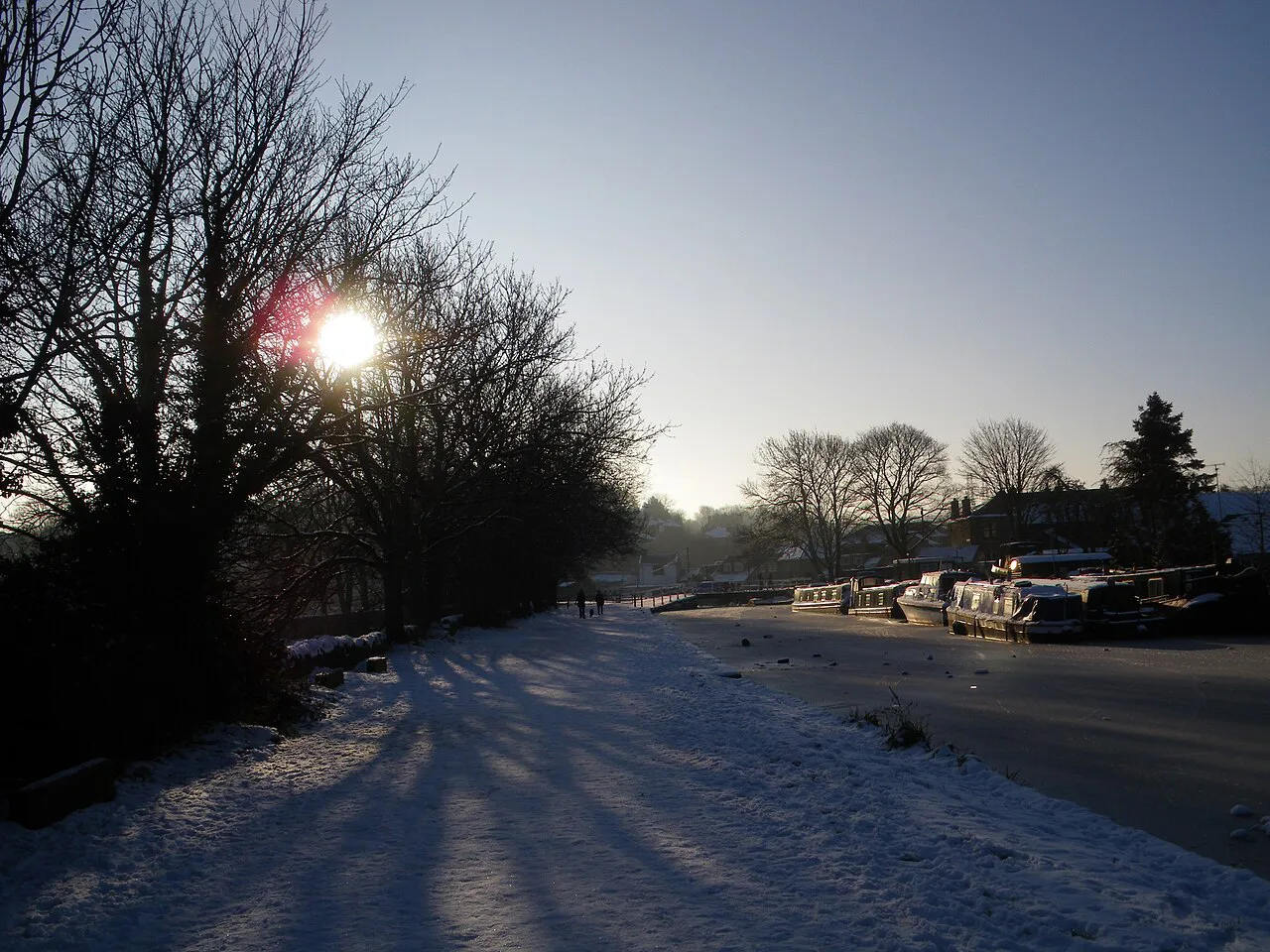 Leeds Liverpool Canal at Rodley - panoramio