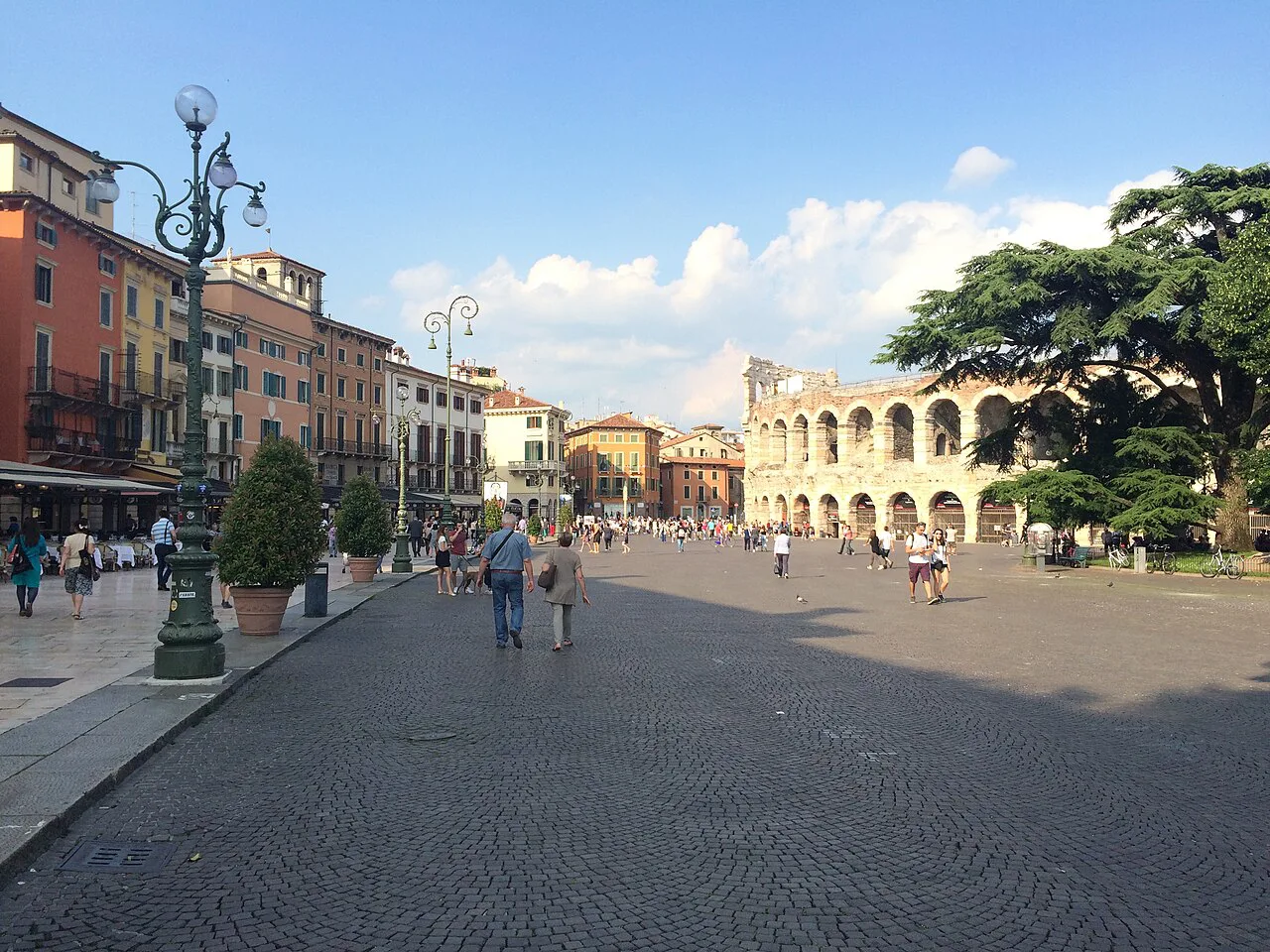 Piazza Bra, Verona