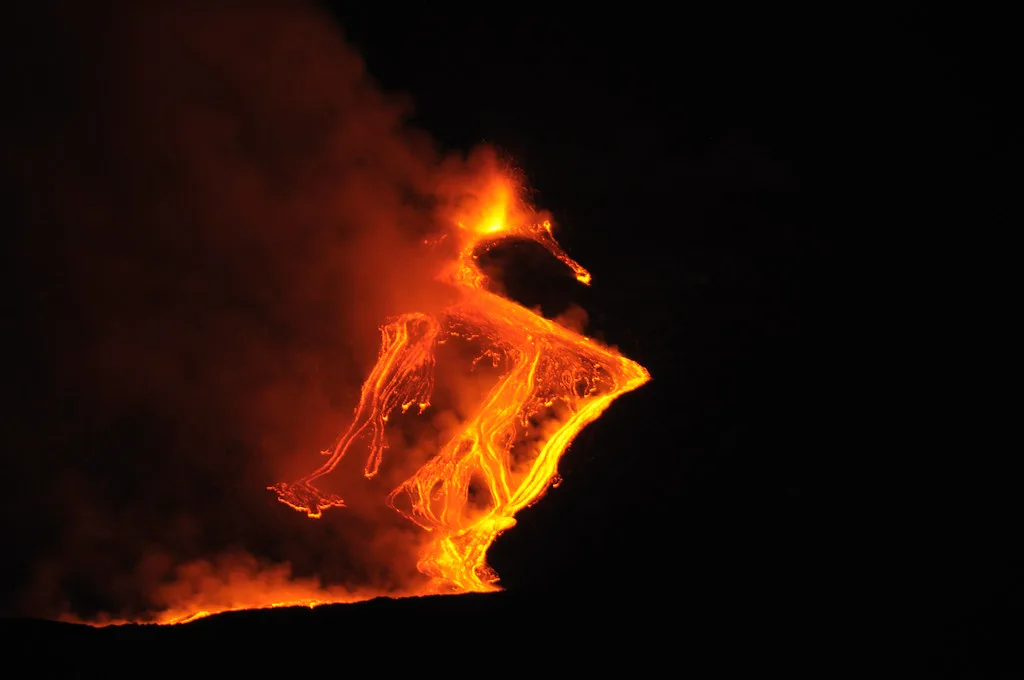 Etna Volcano Paroxysmal Eruption Jan 12 - Creative Commons by gnuckx, Sicily
