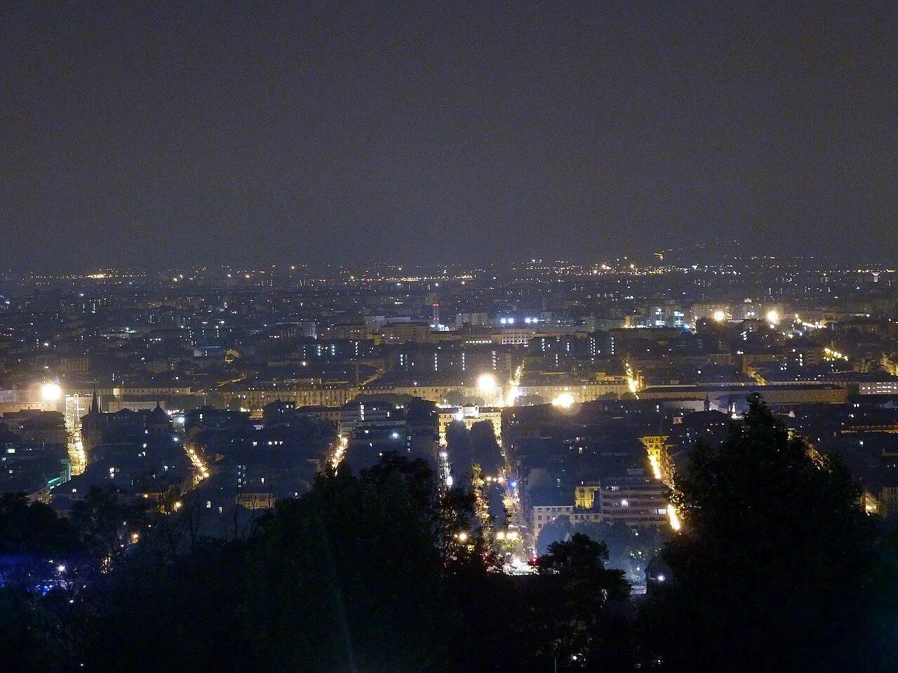 Turin,Torino. Night. - panoramio